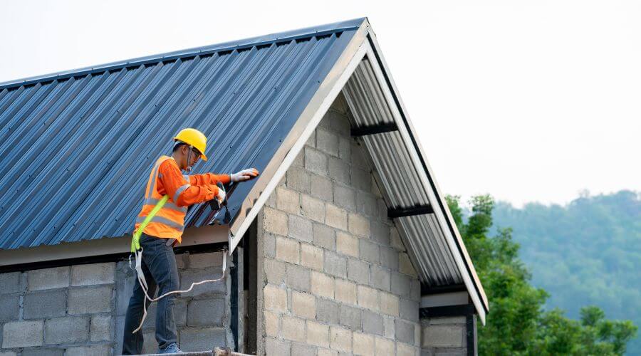 Expert Emergency Roof Repairs services in Parlier, CA